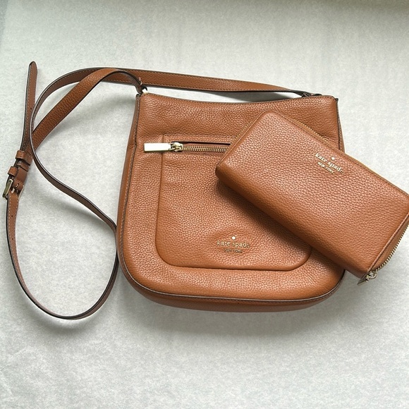 Kate Spade Leila Pebbled Leather Top Zip Crossbody & Matching Wallet Gingerbread